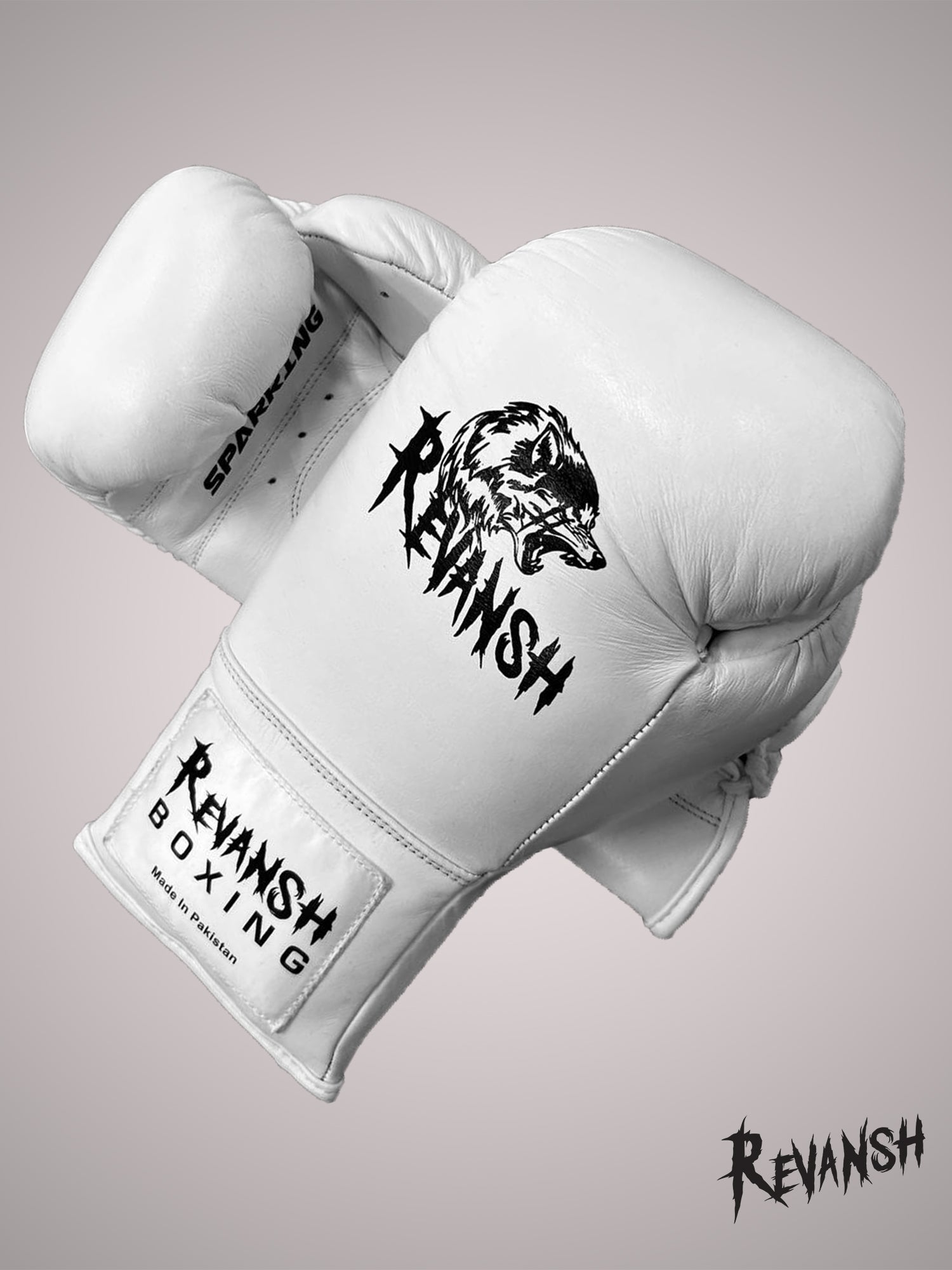 Boxing gloves for sparring with laces, genuine leather