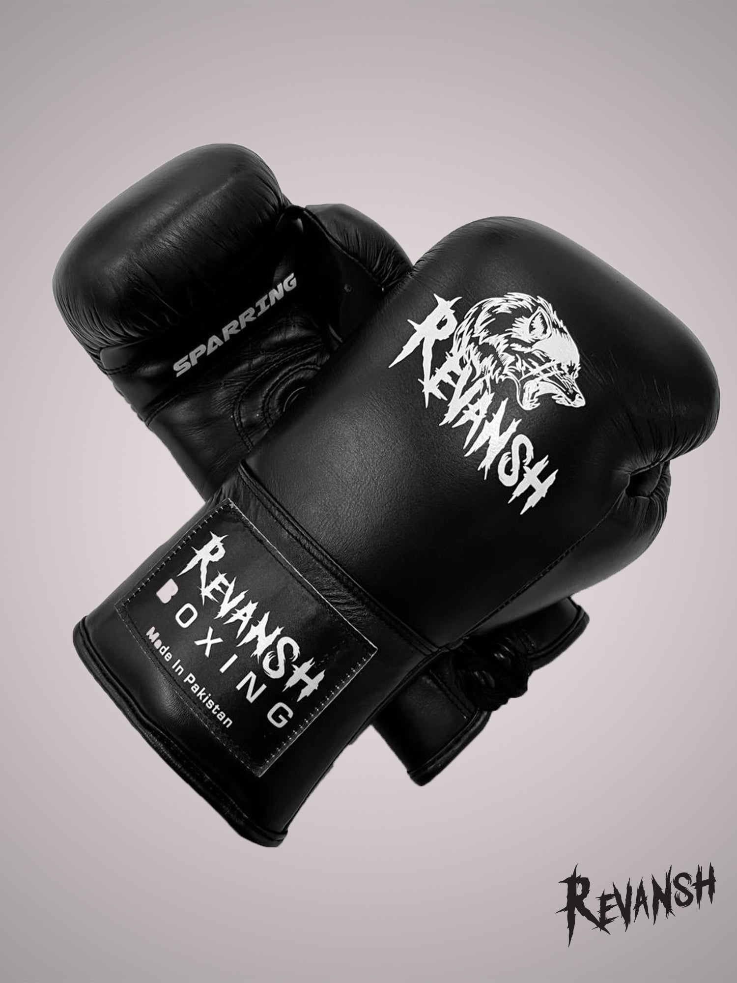 Boxing gloves for sparring with laces, genuine leather