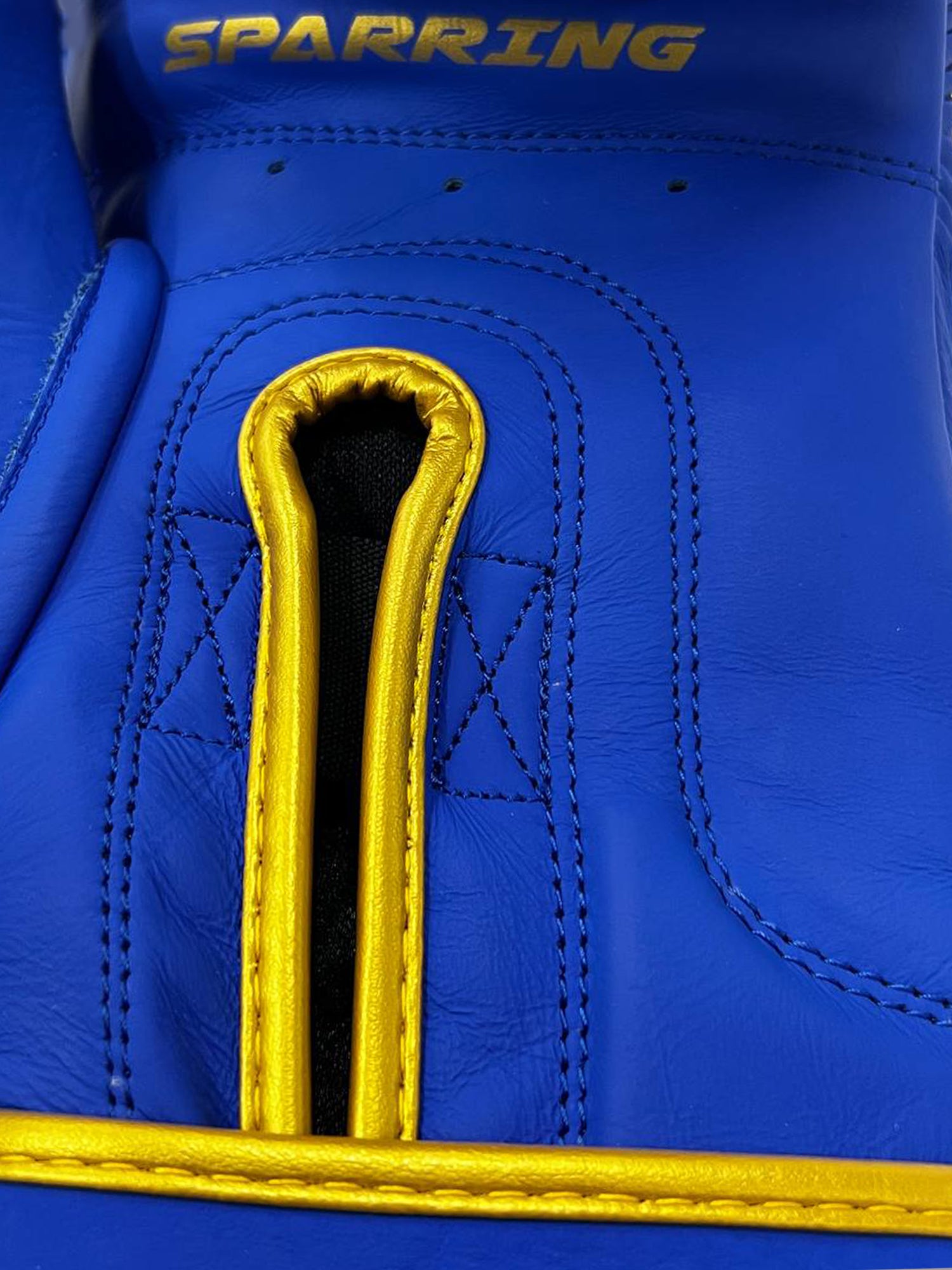 Boxing gloves for sparring, genuine leather